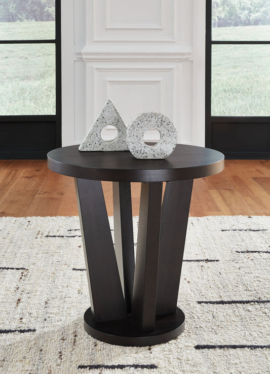 Chasinfield - Round End Table - Dark Brown