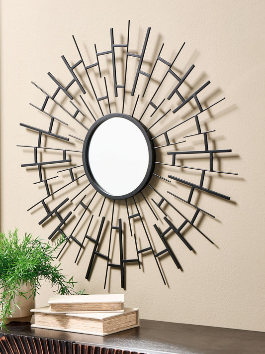 Garrenworth - Accent Mirror - Black