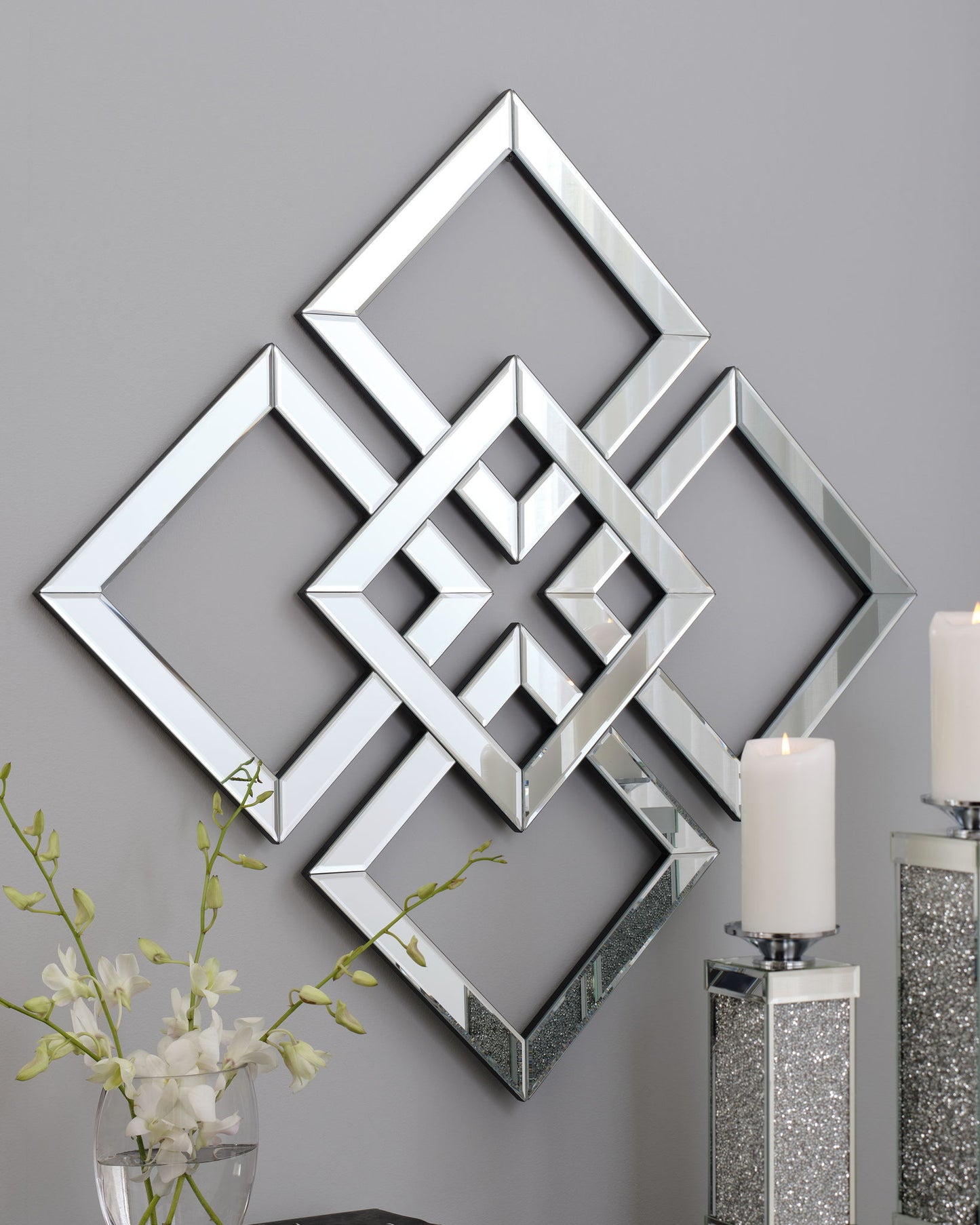 Quinnley - Accent Mirror - Metallic