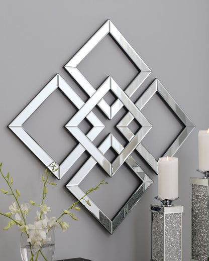 Quinnley - Accent Mirror - Metallic