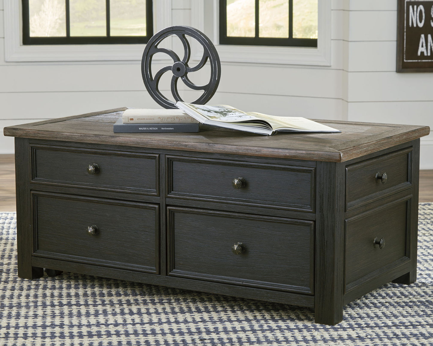 Tyler Creek - Lift Top Cocktail Table - Grayish Brown / Black