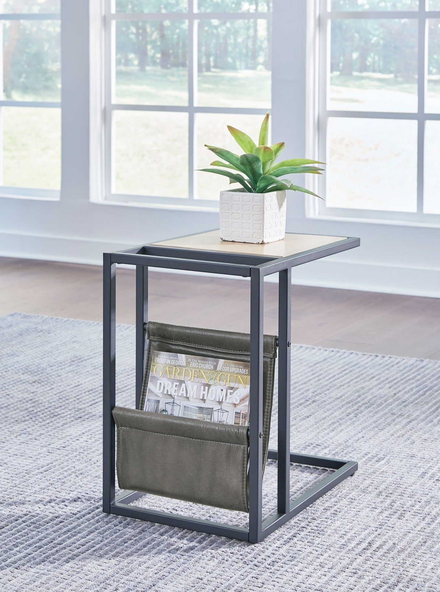 Freslowe - Chair Side End Table with Magazine Basket - Light Brown / Black